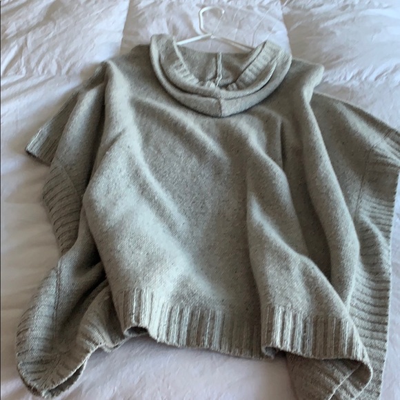 Ralph Lauren 100% Cashmere Poncho
